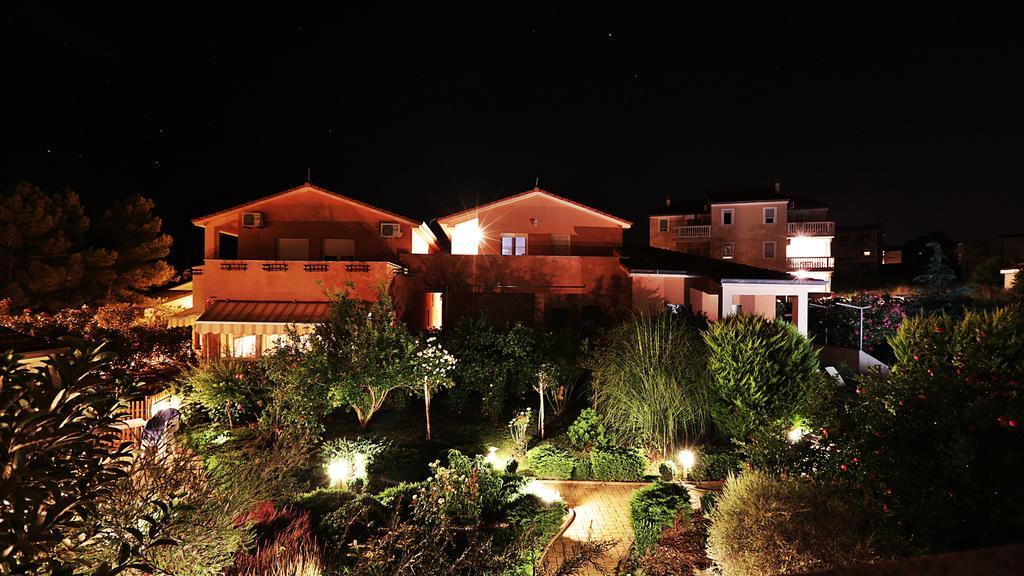 Apartments Meri Ližnjan Εξωτερικό φωτογραφία