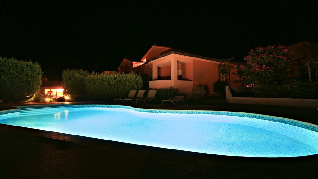 Apartments Meri Ližnjan Εξωτερικό φωτογραφία